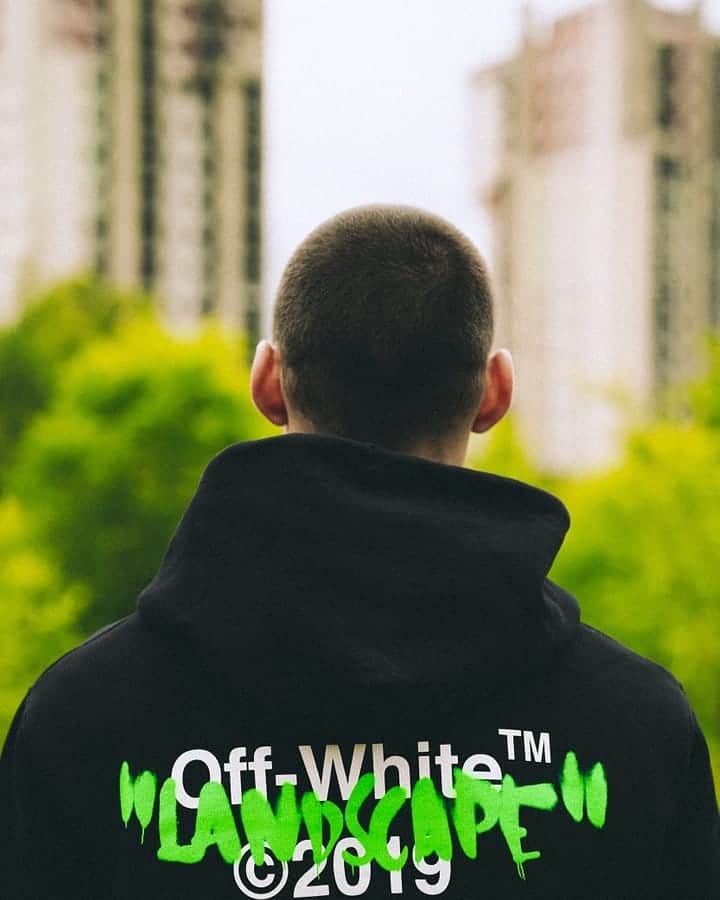 OFF-WHITE C/O VIRGIL ABLOHさんのインスタグラム写真 - (OFF-WHITE C/O VIRGIL ABLOHInstagram)「[capsule collection] Off-White™ "Landscape" drop 2 exclusively available at @hankyu_mens_tokyo. photography c/o @chilldays」5月28日 19時03分 - off____white
