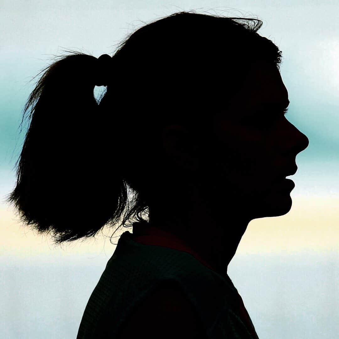 FIFAワールドカップさんのインスタグラム写真 - (FIFAワールドカップInstagram)「Time to guess the #FIFAWWC legend... do you know who this is? ⚽️」5月28日 19時01分 - fifaworldcup