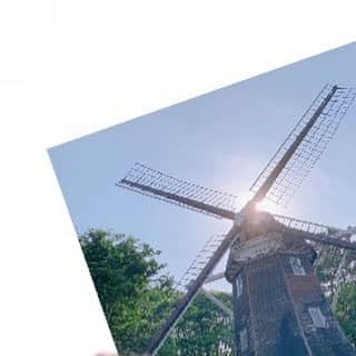 歌田初夏さんのインスタグラム写真 - (歌田初夏Instagram)「風車〜！！ #名城公園 #完成」5月28日 19時49分 - utahatsu78