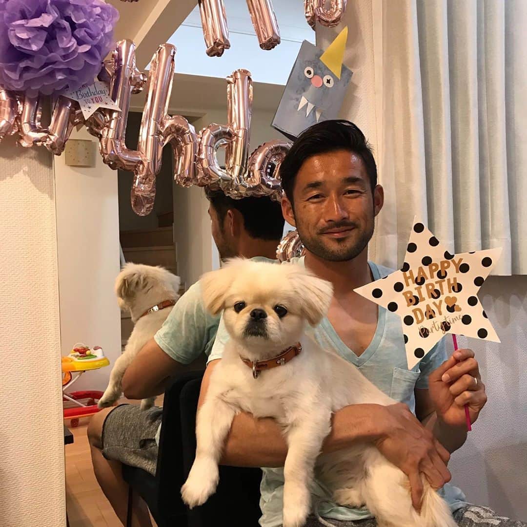 塩田仁史さんのインスタグラム写真 - (塩田仁史Instagram)「38歳になりましたー！ 息子の誕生日の2日後という事でささやかなケーキでお祝い！ 38歳もガンガン行きたいと思います。また応援宜しくお願いします🙇‍♂️」5月28日 20時17分 - shiota_hitoshi