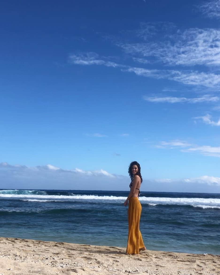 ポーリーヌ・オアロのインスタグラム：「The Roots. A week of fresh air. #rootsrockreggae #happyplace」
