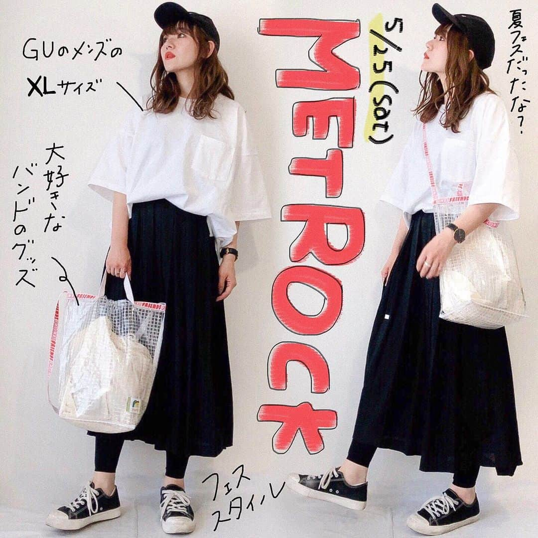 かほこ。さんのインスタグラム写真 - (かほこ。Instagram)「ㅤㅤㅤㅤㅤㅤㅤㅤㅤㅤㅤㅤㅤ ㅤㅤㅤㅤㅤㅤㅤㅤㅤㅤㅤㅤㅤ T-shirt : #gu skirt : #jouetie bag : #フレンズ cap : #agnesb sneakers : #無印良品 ㅤㅤㅤㅤㅤㅤㅤㅤㅤㅤㅤㅤㅤ なかなか更新できないごめんなさい（ ; ; ） ㅤㅤㅤㅤㅤㅤㅤㅤㅤㅤㅤㅤㅤ 今さらながら、メトロックのときの！TシャツはメンズのXLサイズ、990円+税のものです！元々大きめの作りのやつを、あえてXL選びました！ ㅤㅤㅤㅤㅤㅤㅤㅤㅤㅤㅤㅤㅤ 春フェスって過ごしやすいはずなのに、めちゃめちゃ暑かったな〜〜 ㅤㅤㅤㅤㅤㅤㅤㅤㅤㅤㅤㅤㅤ #kaho_fashion」5月28日 21時14分 - xxokohakxx