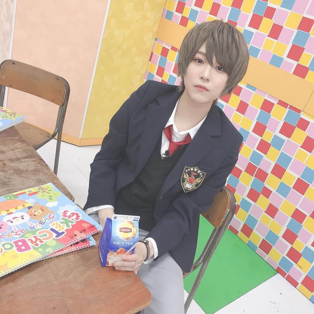 三田麻央のインスタグラム：「#男装 #アニ愛でるTV #みんな優しいから #ちやほやしてくれた」