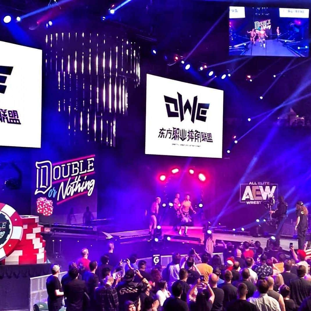 CIMAさんのインスタグラム写真 - (CIMAInstagram)「What a historical show. May 25th 2019. #AEW #aewdon #doubleornothing #STRONGHEARTS #OWE」5月29日 2時57分 - supercima1115