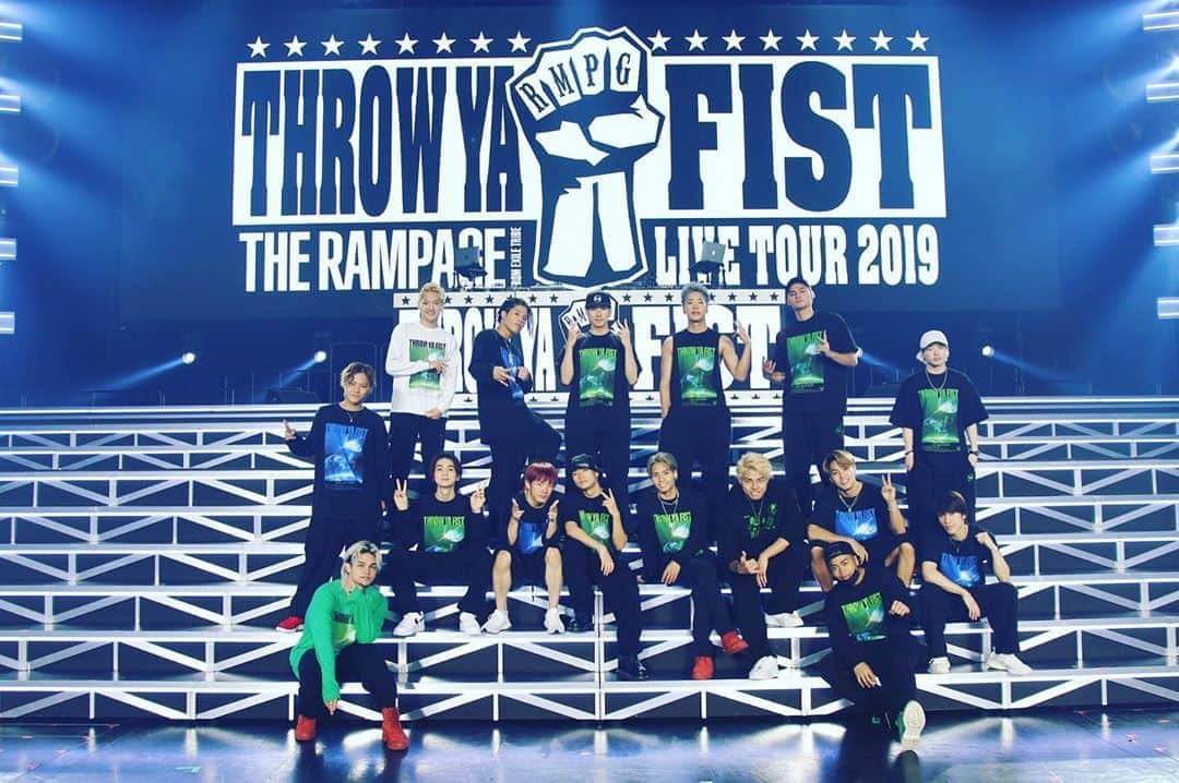 藤原樹さんのインスタグラム写真 - (藤原樹Instagram)「・ #THERAMPAGE #THROWYAFIST #FINAL」5月28日 21時36分 - itsuki_fujiwara_official