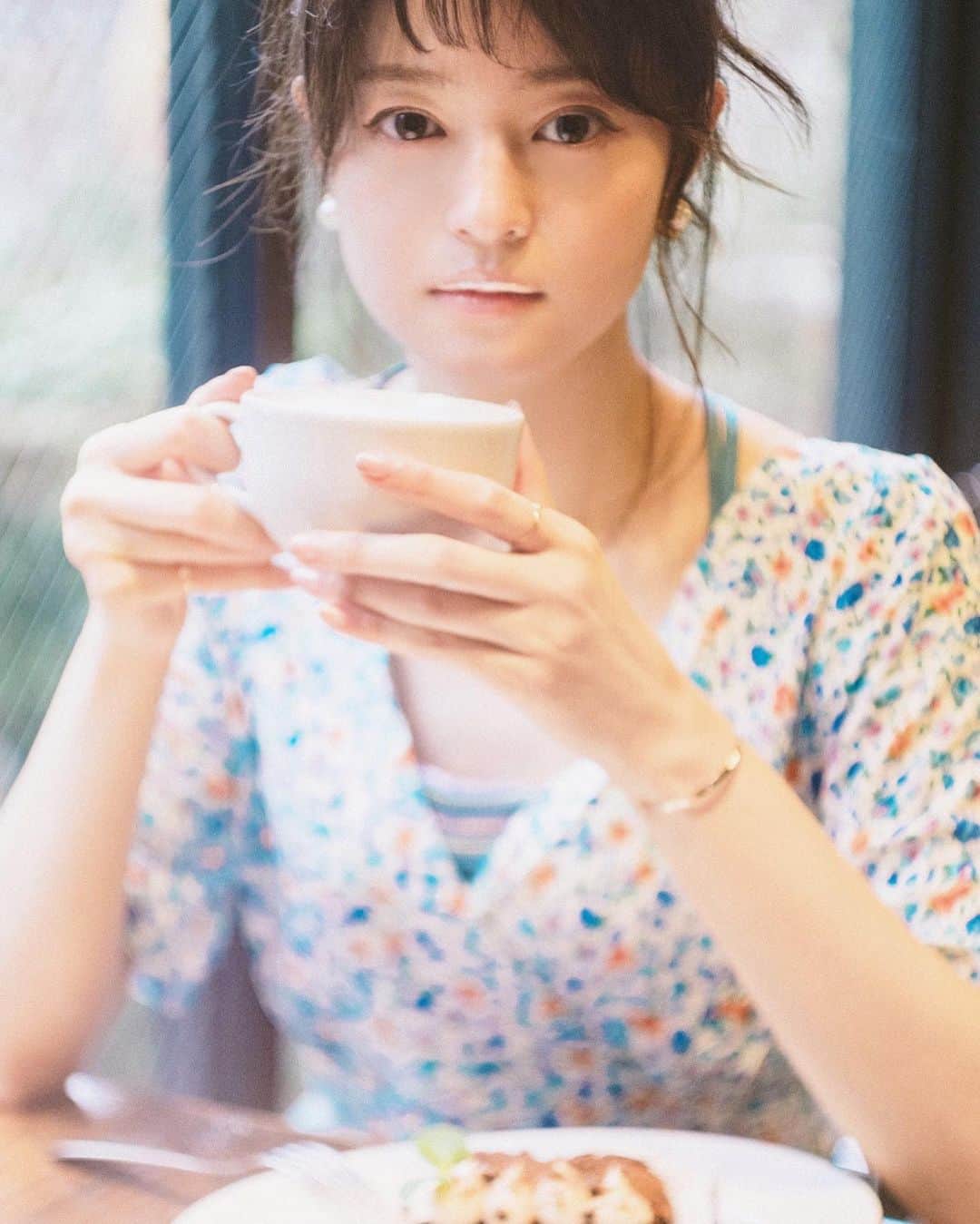 小林涼子さんのインスタグラム写真 - (小林涼子Instagram)「. んふふ なんじゃかんじゃ言うても 結局は甘党よねー 🍰 #カフェ #カフェラテ #髭 #作戦会議 #カメラ女子 #cafe #coffee #coffeetime #daily #japna #카페」5月28日 21時37分 - ryoko_kobayashi_ryoko