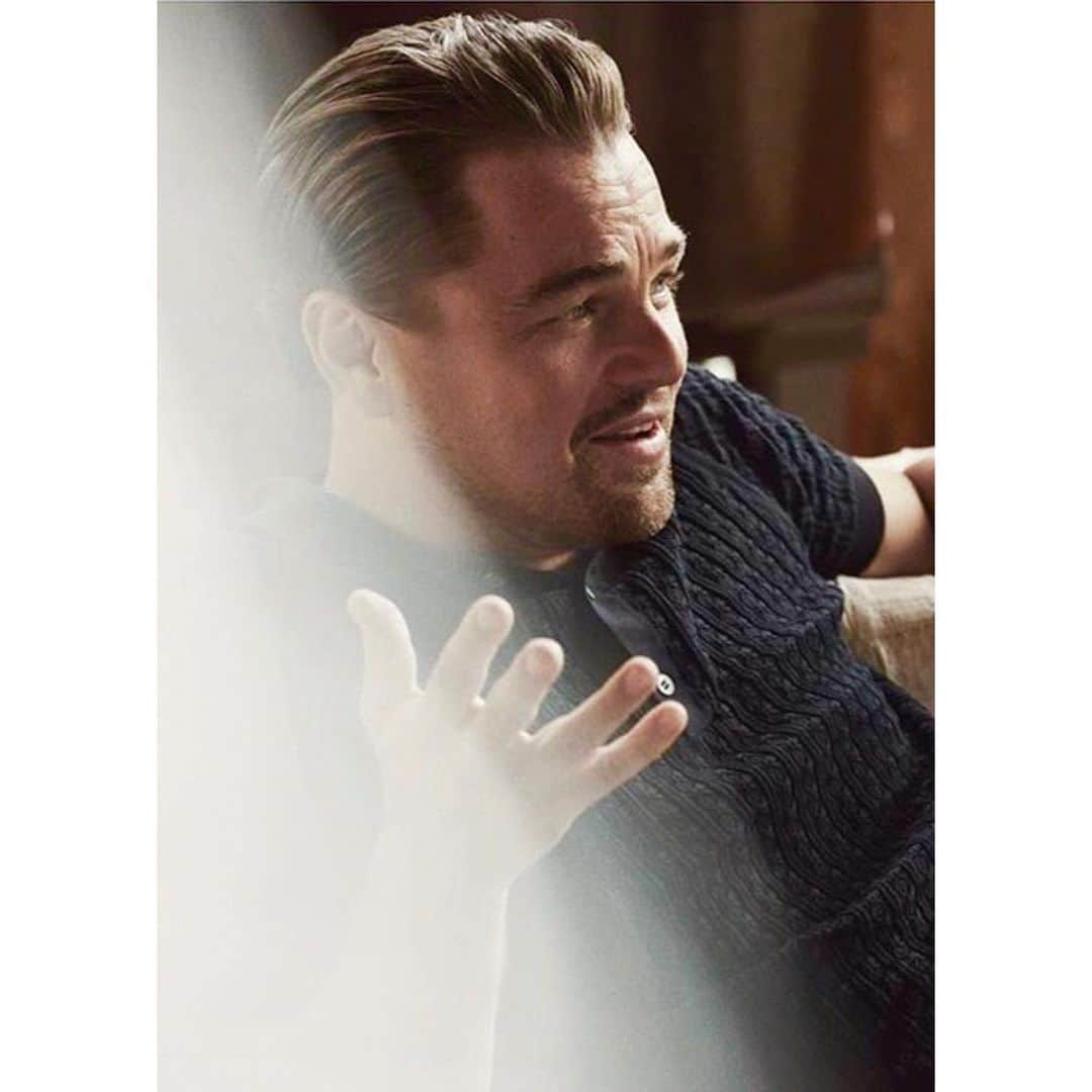 Kara Yoshimoto Buaさんのインスタグラム写真 - (Kara Yoshimoto BuaInstagram)「#onceuponatimeinhollywoodmovie #covershoot by #alexilubomirski for #esquiremagazine #leonardodicaprio #mensgroomingbykarayoshimotobua #styling @evetsanchez」5月28日 21時50分 - karayoshimotobua