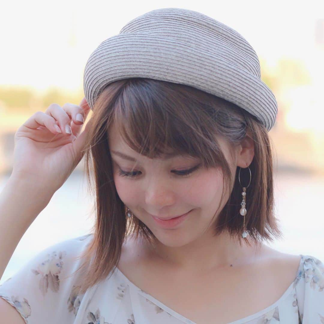 長谷川真美さんのインスタグラム写真 - (長谷川真美Instagram)「👒 #帽子好き 🙌💕 ・ これからの季節に向けて #14plus @14plusjp の #ブレードトーク帽 をゲット💗 ・ なんと手作業で仕上げてるらしい👀✨ ・ #ニュアンスカラー が可愛いし 流行関係なく長く楽しめそう☺️💕 ・ #イチヨンプラス」5月28日 22時07分 - maami.hase