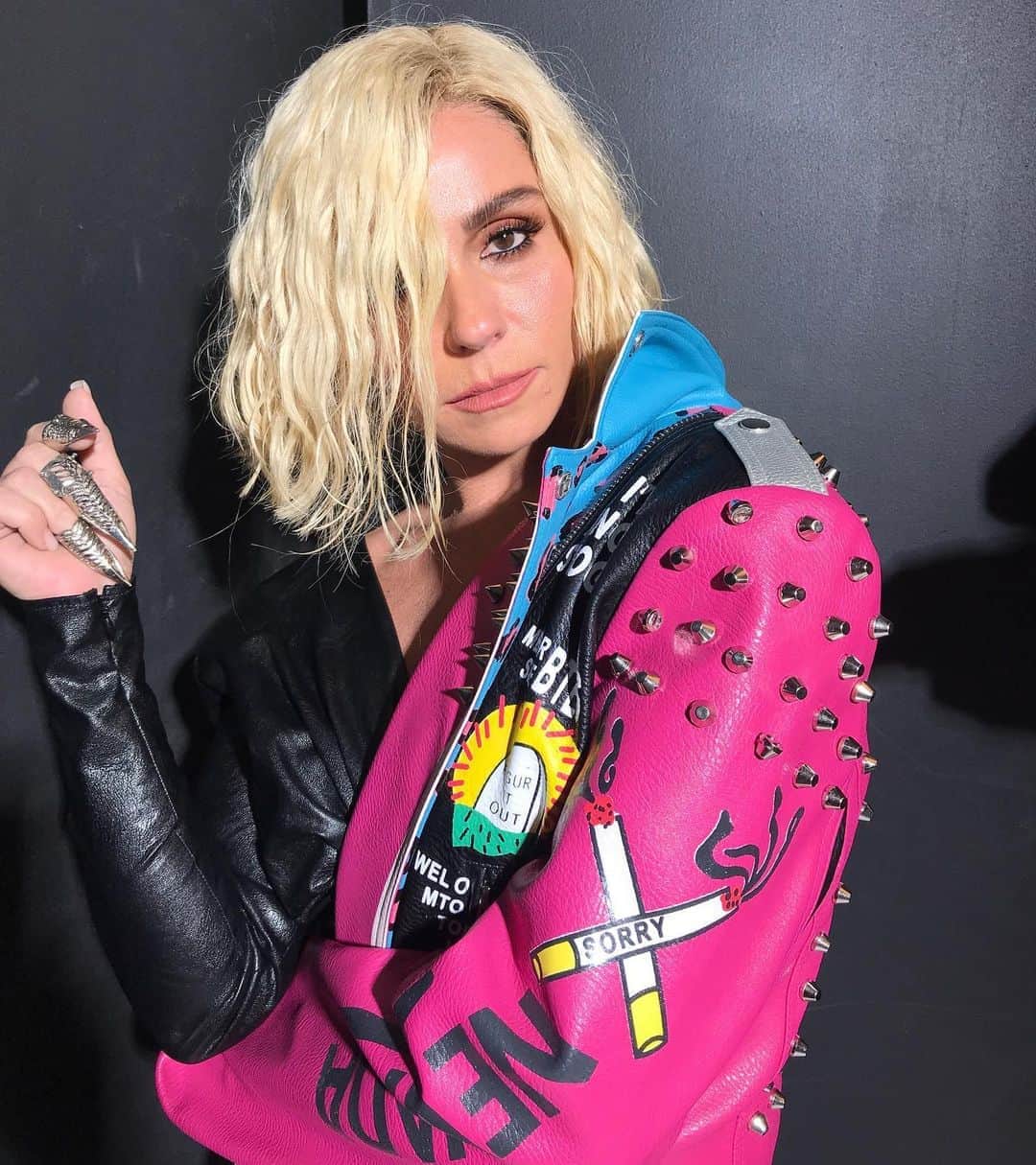 Giovanna Antonelliのインスタグラム：「Bom dia colorido !!!!!!!💓」