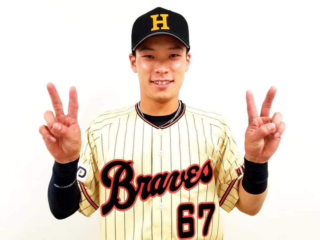 のインスタグラム：「#中川圭太 #2安打1打点 #貴重なタイムリー #KANSAICLASSIC2019 #阪急ブレーブス #BeAggressive #超攻撃型 #Bs2019 #buffaloes #baseball #ORIX #プロ野球」