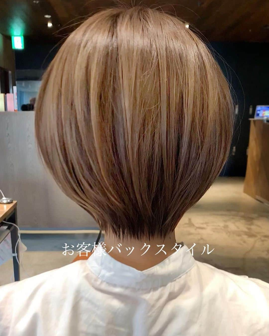 ✂︎伊輪/ショート&ボブ/銀座/渋谷/亀戸/美容師✂︎さんのインスタグラム写真 - (✂︎伊輪/ショート&ボブ/銀座/渋谷/亀戸/美容師✂︎Instagram)「✨✨✨2019年  夏  伊輪 ショートはさらに進化します✂︎✂︎✂︎✨✨✨ミニーカラー ×  ミニーショート × ✂︎✂︎✂︎✨✨✨ . ◆ 🌟 🌟2019年3月🌟2回目の個人月間指名総売上 1300万円を達成できました✨✨✨✨お客様には心より感謝申し上げます。 . そして、🌟2019年 ⚡️自分に自信がない方⚡️をTEAM伊輪でモテる（自信ももてる）女子にします😊😊😊自分なんてかわいくない。自分はブス。自分に自信がない。自分の年齢的にあきらめちゃう、自分が好きじゃない、ちょっとかわいいけどもっとかわいくなりたい方、などなど、と遠慮してしまーーーーう女性のみなさん！！そんな女性の魅力を引き出し、必ずキレイにかわいくいたします！！髪型から始まる2019年にしましょう！！！髪型変わると人生変わりますよ✨✨✨ぜひ、僕の自慢のTEAM伊輪におまかせください！！！ . そして ★AFLOATは敷居は高いと思われがちですが★そんな事はありません！！ かわいく、キレイになりたい方ならほんとーーーーーーに誰でもオーケーです！年齢も関係ないですし、自分に自信のない方ならなおさら、ウェルカムです🌟 ◆僕にしかできないカット技術✂︎✂︎✂︎◆で必ず、キレイにかわいくいたしますよ！！！😆😆😆 . ◆僕にしかできないカット技術✂︎✂︎✂︎◆ . 🌟ミニーショート♡✂︎は似合わせカット&カラーです🌟 . 年齢も関係ないです！！！ 10代〜50代、60代、70代でももちろんOKです*\(^o^)/*僕のお客様は年齢層はほんとーーーーーに幅広いので遠慮なくオーダーしください！！ . 長さのバランス、顔の大きさに、骨格、輪郭、クセ、などのその人にに合わせた、ヘアスタイルをお届けします！ . 楽しみにしていてくださいね！！ . ◆ご予約について◆ . DMが1番予約とれます🙋⭐️⭐️⭐️ 遠慮なく、直接のメッセージください⭐️⭐️⭐️ 突然でも、深夜でも、夜中でもいつでも遠慮なく連絡くださーーーい！！ .  銀座店.渋谷店はネット予約枠が少ないためお電話ですと予約取れます⭐️ .  銀座店 03-5524-0701 渋谷店 03-6455-1640 亀戸店 03-5875-5992 . 『僕にしかできない似合せますカット』技術で必ずかわいくしますのでぜひ、担当させてくださいね。 . ★僕らにしかできない★TEAM伊輪のアシスタント5名 ✨✨✨✨✨✨✨✨✨✨✨ ◆ TEAM伊輪 の女性カラーリスト◆2名 ★藤崎 @yuzu.natu ★小野寺 @ono_afloat.jp  カラーの知識と経験をもったスペシャリスト揃い！カウンセリングさせていただき、 女性目線でのデザインとお客様のニーズを融合して、カラーを提案させていただきます . ☑︎赤味や黄味を消したい ☑︎パサついて見えない艶カラーがしたい ☑︎暗くてもキレイなカラーがしたい ☑︎職場でも大丈夫なカラー ☑︎白髪染めでもキレイにカラーしたい ☑︎ハイライトなどもしてみたい ☑︎人とは違うオシャレカラーがしたい . などなど、1度ご相談ください♪🌟 . ◆TEAM伊輪のストレート担当◆ ★新野さん @niinyo_san  お客様のストレートやパーマのカウンセリングさせていただき、提案、相談を担当しています。1日に4.5人のお客様のストレートをしている経験値と豊富な知識、ダメージを理解したマニアックなお薬選定をし、そのお客様にあったパーマを行います！！ . ★ ★長田君 @takaragram_  が6月1日にデビューします！！ . ★元リーダーのもっさん （谷元君）@mossan_style は4月にスタイリストデビューしました✨✨✨ぜひ指名してあげてください！！ . 僕の自慢のTEAM伊輪にぜひ会いに来てください。 TEAM全員で必ずお客様を幸せにいたします😆😆😆 . ◆ネットでご予約が✖︎の場合◆でもお電話だとご予約可能です！！お気軽にお電話ください。 女性レセプションさんが対応させていただきます。 . 銀座店 03-5524-0701 渋谷店 03-6455-1640 亀戸店 03-5875-5992 . ◆料金・出勤スケジュール◆に関しては プロフィールのウブサイトクイック⭐️」5月28日 22時19分 - iwa_short