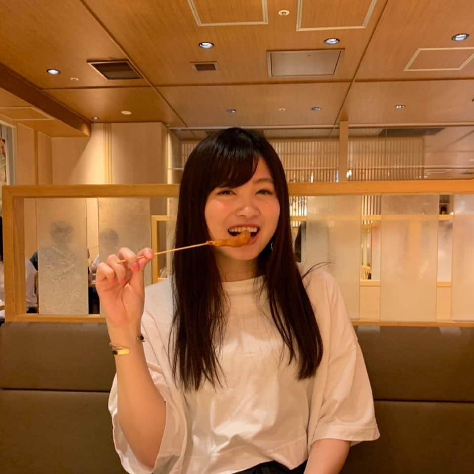 鈴木このみのインスタグラム：「大阪でまったり充電中( ´ ▽ ` ) 友達と串揚げ🤝食べたかったのです🤤」