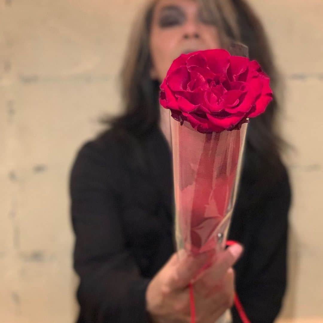 BORISさんのインスタグラム写真 - (BORISInstagram)「EQD Japan Tour Day 3, at Osaka done. Thank you so much everyone.  and Thanks Julie for new Rose.Atsuo  #borisdronevil #borisheavyrocks @earthquakerjp  @earthquakerdev」5月28日 22時41分 - borisdronevil