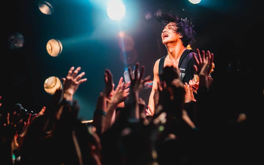 滝口大樹さんのインスタグラム写真 - (滝口大樹Instagram)「2019.05.28 茨城 LIGHT HOUSE w / アルカラ photo:@yamada_mphoto #感覚ピエロ #LR2019」5月28日 23時08分 - daiki_bass5