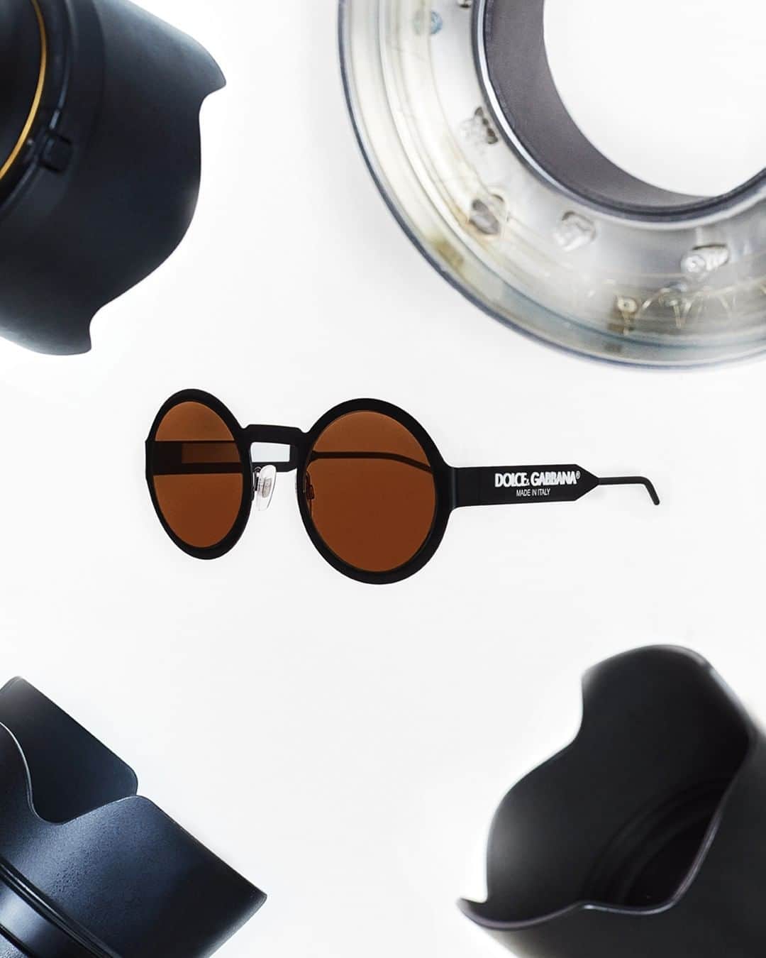 ドルチェ&ガッバーナさんのインスタグラム写真 - (ドルチェ&ガッバーナInstagram)「Dynamic sunglasses with round shape and orange lenses. Make a statement style.  #DGLogo #DGEyewear #DGWomen Picture by @morellibrothers」5月28日 23時01分 - dolcegabbana