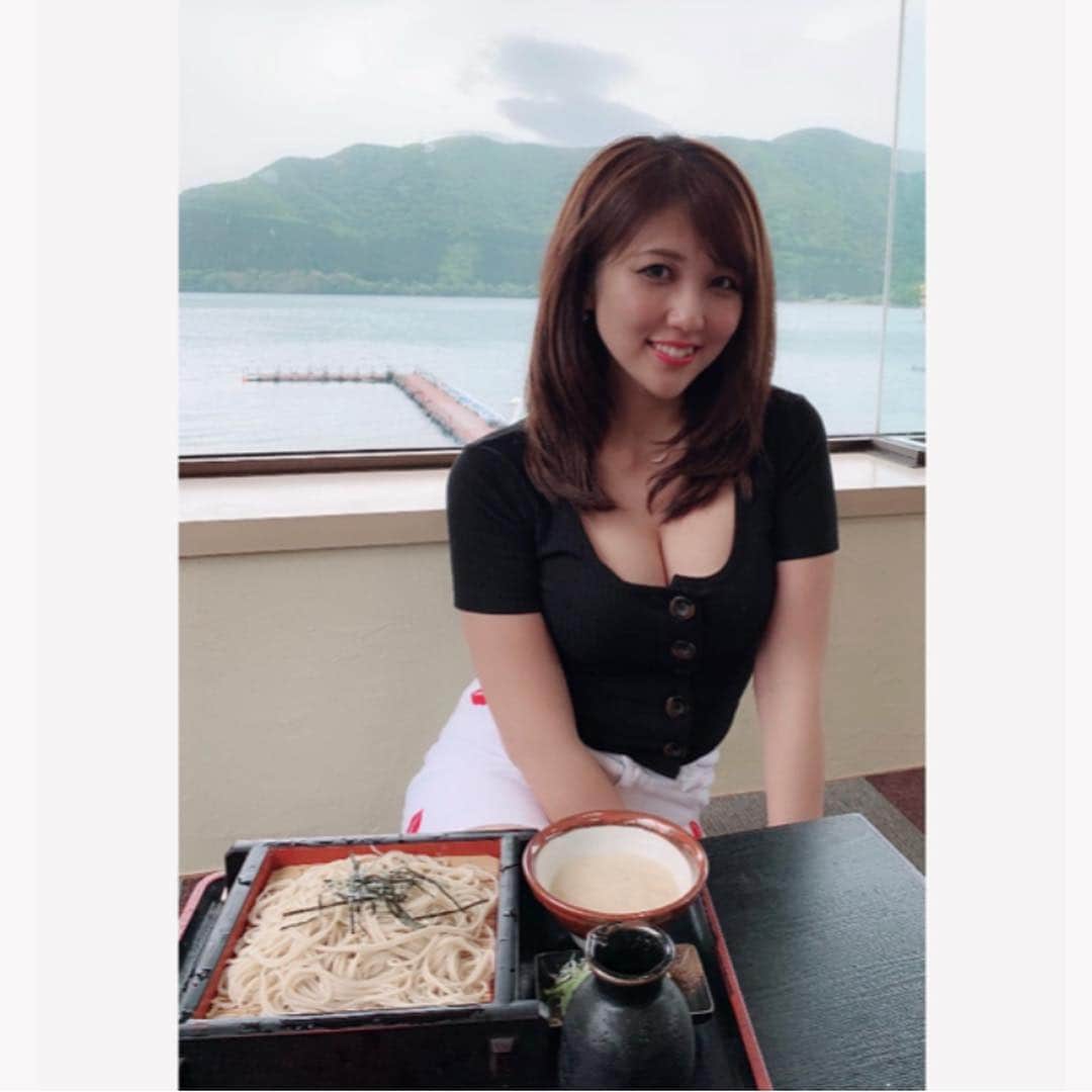 神谷麻美さんのインスタグラム写真 - (神谷麻美Instagram)「#スワン ʚ( •௰• ໒꒱· ﾟ💓」5月28日 23時38分 - asamice428