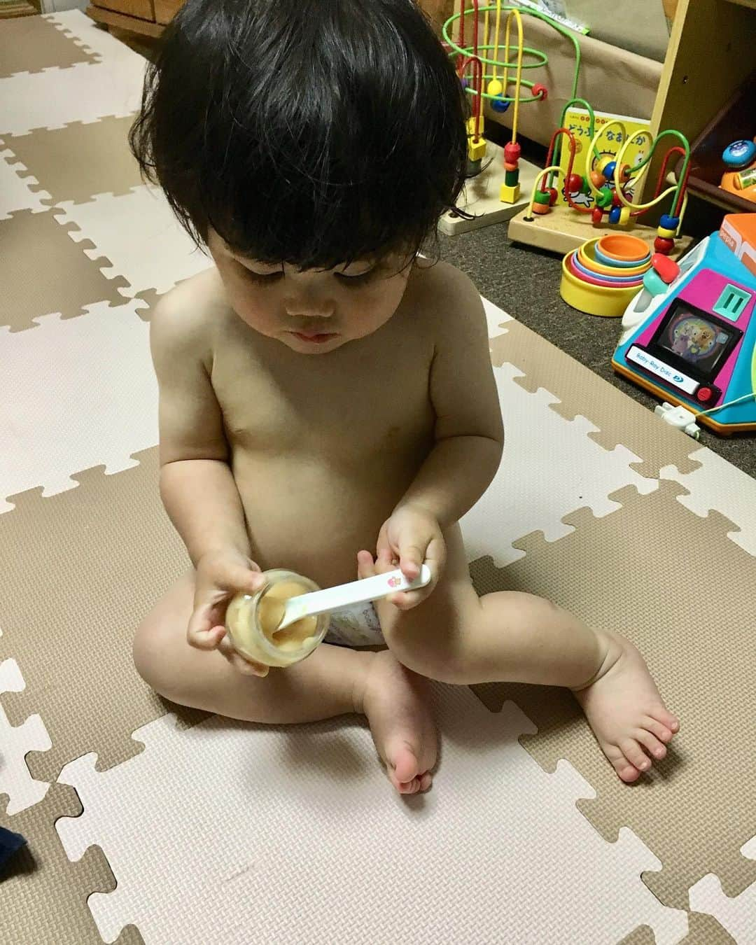 ゆみみさんのインスタグラム写真 - (ゆみみInstagram)「オネエ座りで風呂上がりプリン🍮 2回目のお風呂パターン🛀  #オネエ座り #風呂上がり #プリン  #べちゃべちゃ #2回目でも #お風呂  #子育て日記 #育児 #育児日記 #子育てぐらむ #1歳3ヶ月 #息子 #令和元年 #ママ #ママリ #おやばか部」5月28日 23時59分 - yumimi76