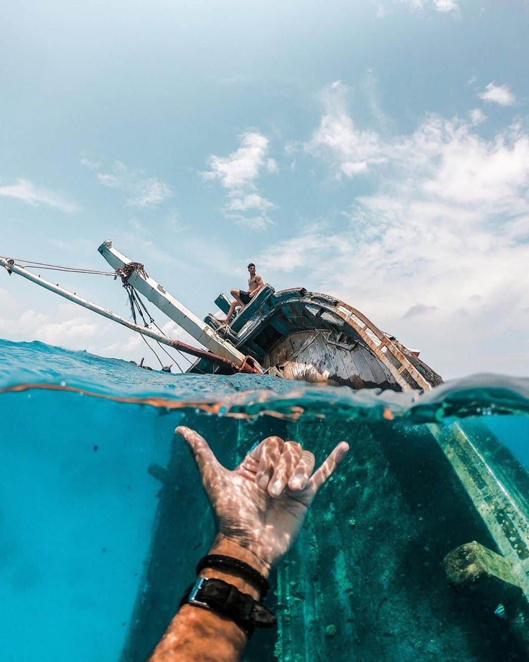 PicLab™ Sayingsさんのインスタグラム写真 - (PicLab™ SayingsInstagram)「Crystal clear waters, shipwrecks, and an abundance of marine life - The Maldives are an explorers paradise. (📸: @seefromthesky )」5月29日 0時05分 - paradise