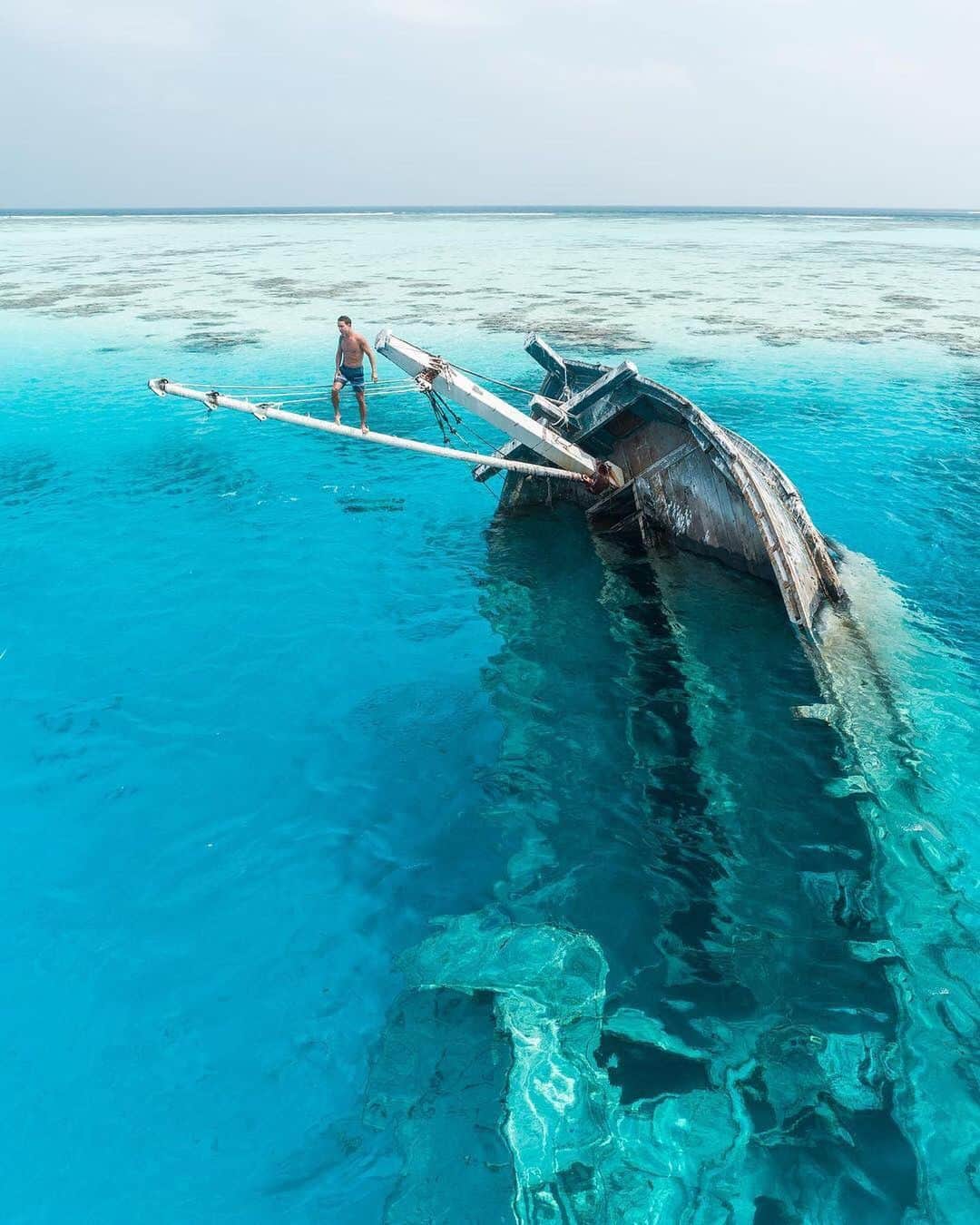 PicLab™ Sayingsさんのインスタグラム写真 - (PicLab™ SayingsInstagram)「Crystal clear waters, shipwrecks, and an abundance of marine life - The Maldives are an explorers paradise. (📸: @seefromthesky )」5月29日 0時05分 - paradise