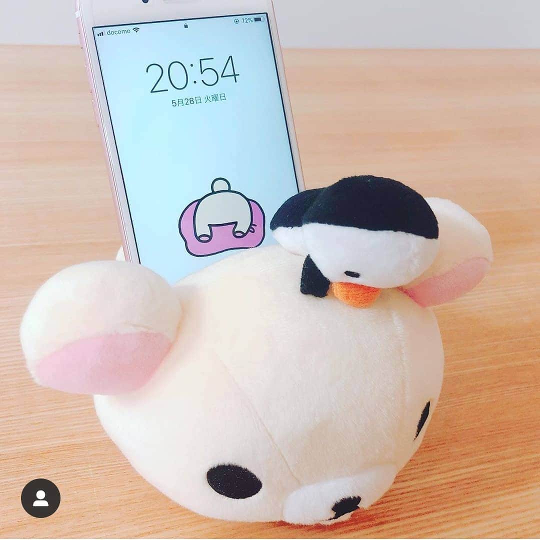 Rilakkuma US（リラックマ）さんのインスタグラム写真 - (Rilakkuma US（リラックマ）Instagram)「The perfect way to hold your phone is with a cute little Korilakkuma plush holder! The phone background matches too! . Cute pic by @s_k1926! . . . #rilakkumaus #rilakkuma #sanx #kawaii #Korilakkuma #plush #japan #cellphone #リラックマ #サンエックス」5月29日 0時08分 - rilakkumaus