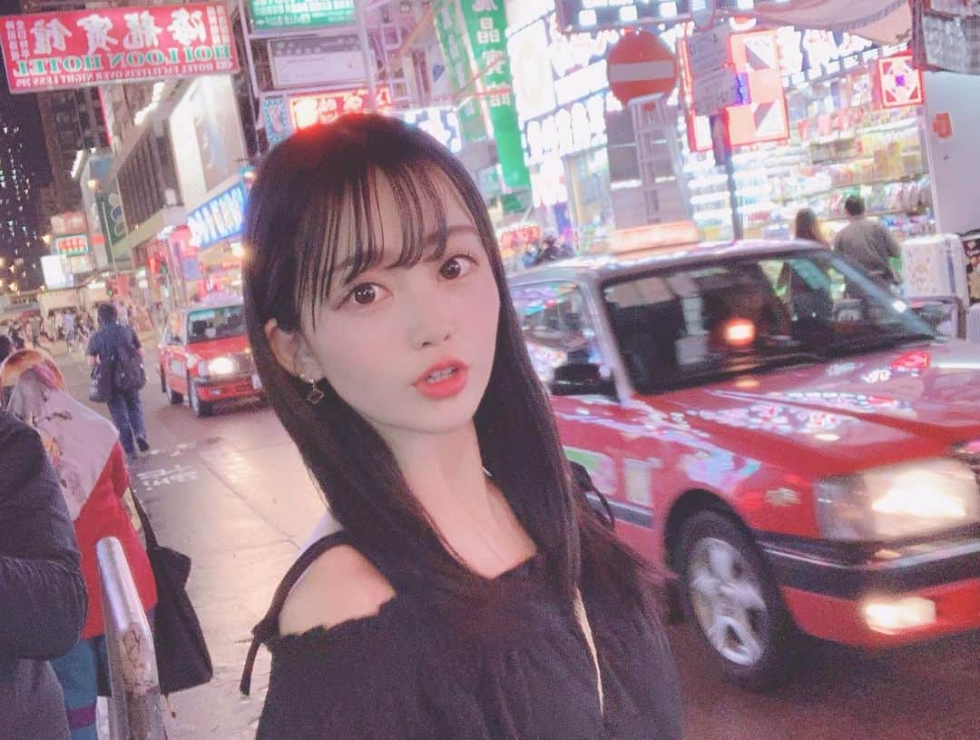 茉井良菜さんのインスタグラム写真 - (茉井良菜Instagram)「. 𓂃𓂃♥ .  #hongkong #ighongkong #旺角 #香港女人街 #香港旅行 #香港 #香港🇭🇰 #テンプルストリート #templestreet #廟街夜市 #沙嗲王 #streetsnap #japaneseidol . ♥︎ 𓂃𓂃」5月29日 0時24分 - yonsuchan