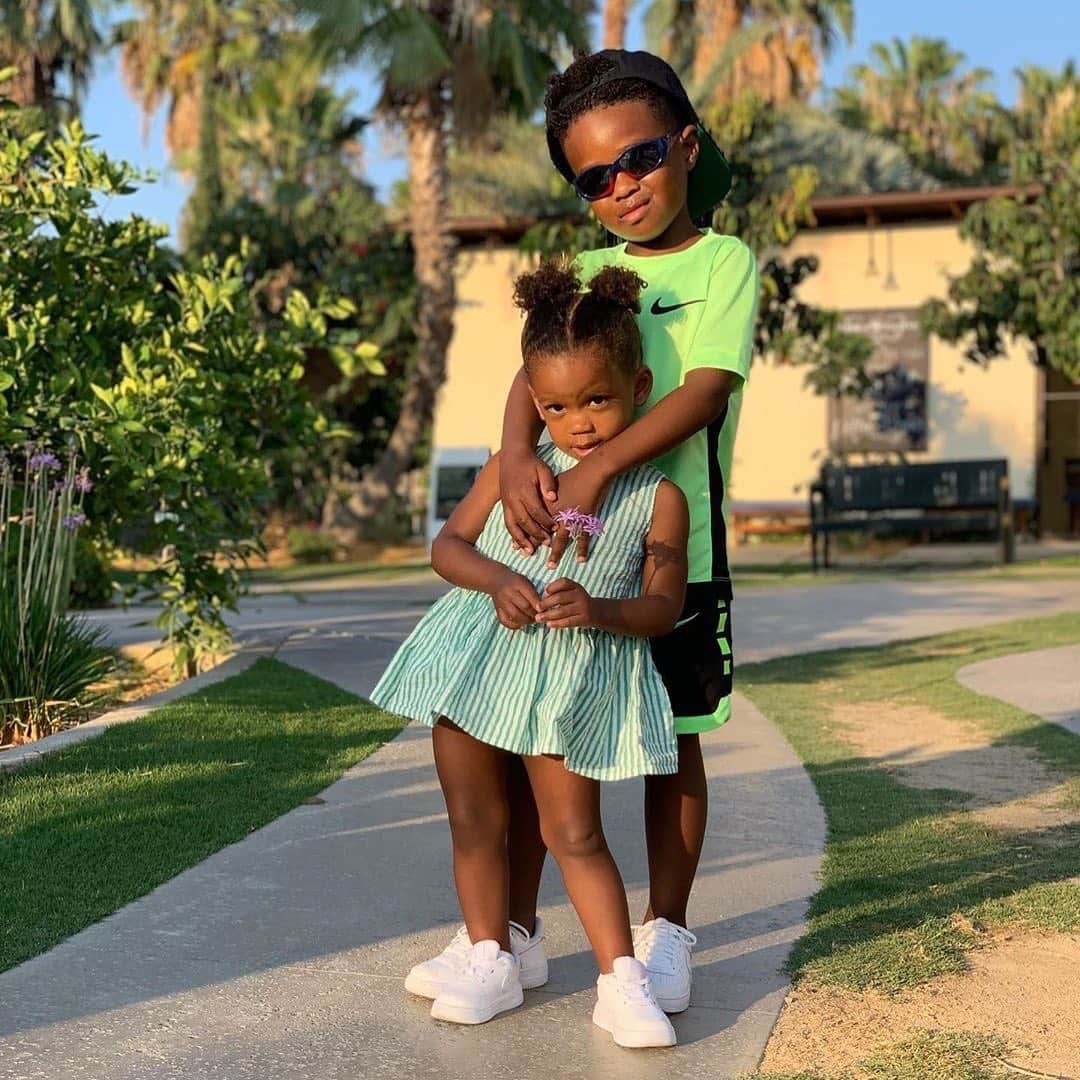 People Magazineさんのインスタグラム写真 - (People MagazineInstagram)「There’s nothing like sibling love. 🥰 How adorable are Ciara’s kids, Future and Sienna? | #regram @dangerusswilson」5月29日 1時16分 - people