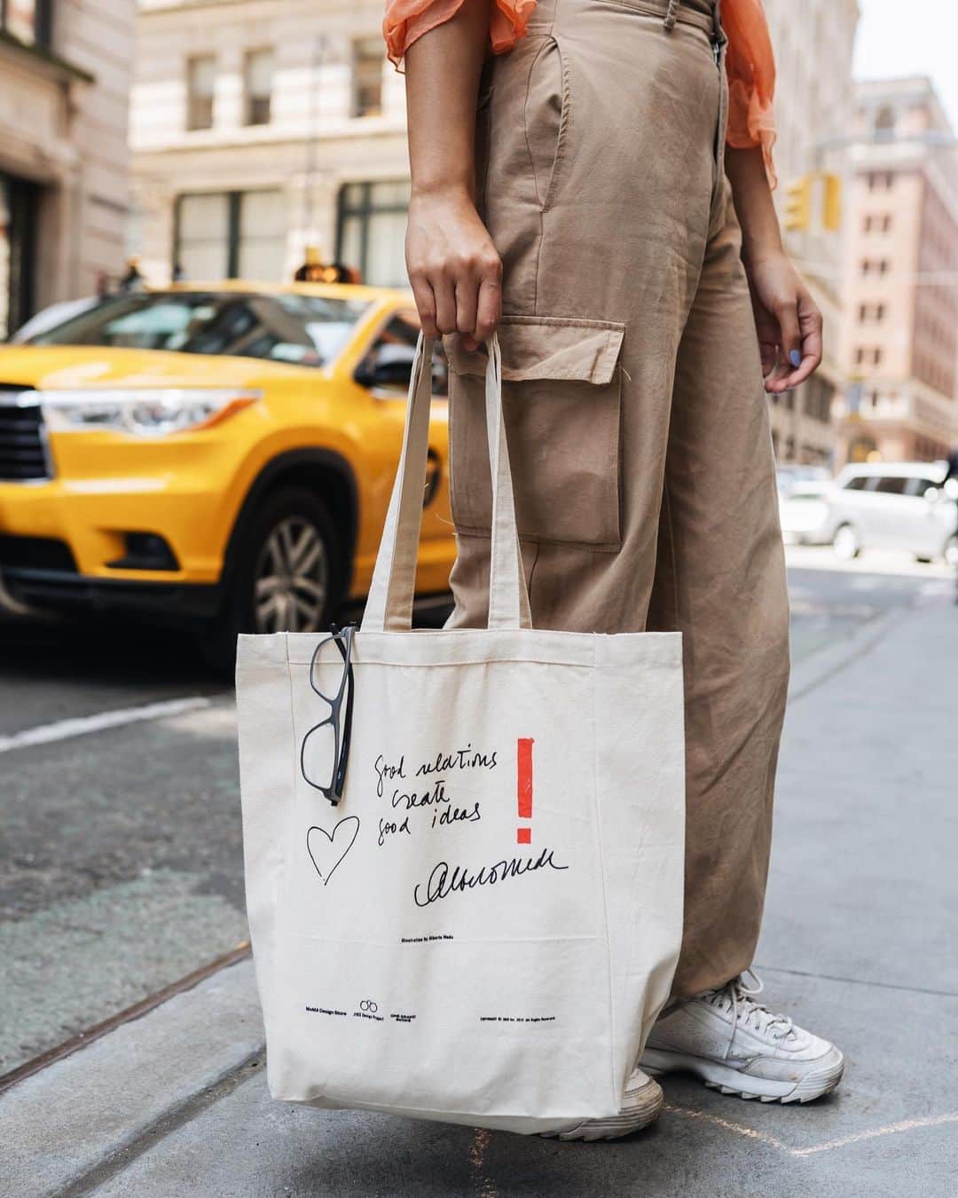 JINSのインスタグラム