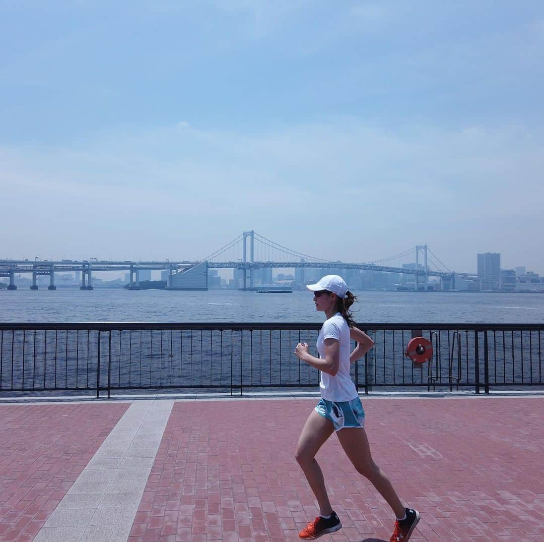 才藤歩夢さんのインスタグラム写真 - (才藤歩夢Instagram)「🏃‍♀️💨 静かで人も少なくて道幅広めで走りやすかった〜🏃‍♀️☺️ 走った後はDNSカフェで栄養補給しました🙆‍♀️👌 @underarmourjp  @dns_protein_official  @domeathletehouse  @dji_japan  @keito_honami  #アンダーアーマー #djiosmopocket」5月29日 12時12分 - ayumu_saito_