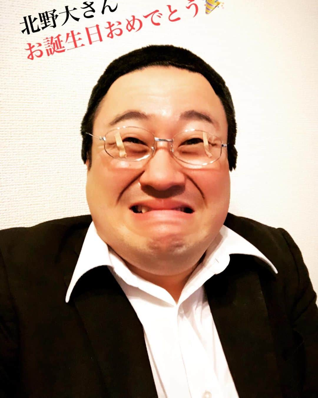 イチキップリンさんのインスタグラム写真 - (イチキップリンInstagram)「‪5月29日‬ ‪お誕生日モノマネ‬ ‪【北野大さん】‬ ‪お誕生日おめでとうございます‬ ‪#5月29日‬ ‪#お誕生日‬ ‪#お誕生日おめでとう‬ ‪#毎日‬ ‪#お誕生日モノマネ‬ ‪#70点モノマネ‬ ‪#445日目‬ ‪#北野大‬ ‪#科学者‬ ‪#タレント‬ ‪#ビート北野の兄‬ ‪#弟の七光‬ ‪#クイズダービー‬ ‪#平成教育委員会‬ ‪#マジカル頭脳パワー‬ ‪#ひるおび‬ ‪#Nスタ‬」5月29日 12時03分 - ichikippurin