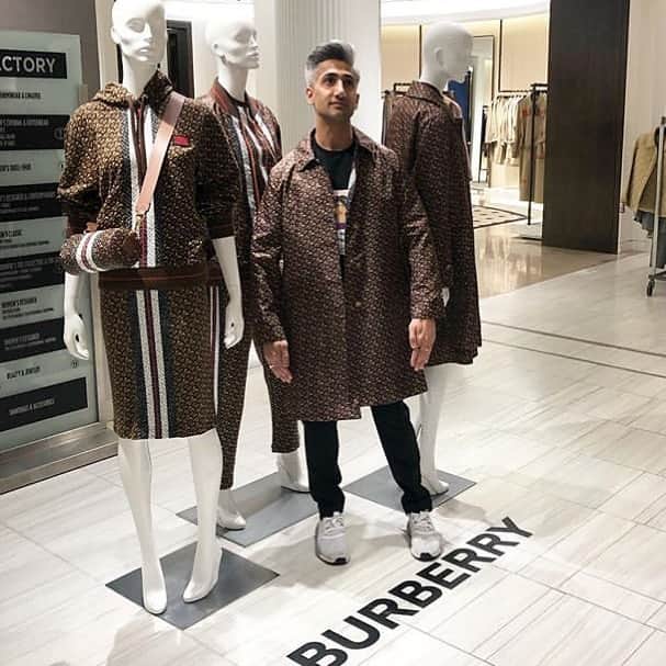 Saks Fifth Avenueさんのインスタグラム写真 - (Saks Fifth AvenueInstagram)「#SaksIRL: @tanfrance strikes a pose in our new Burberry monogram capsule collection, while filming at the NY Flagship.」5月29日 3時08分 - saks