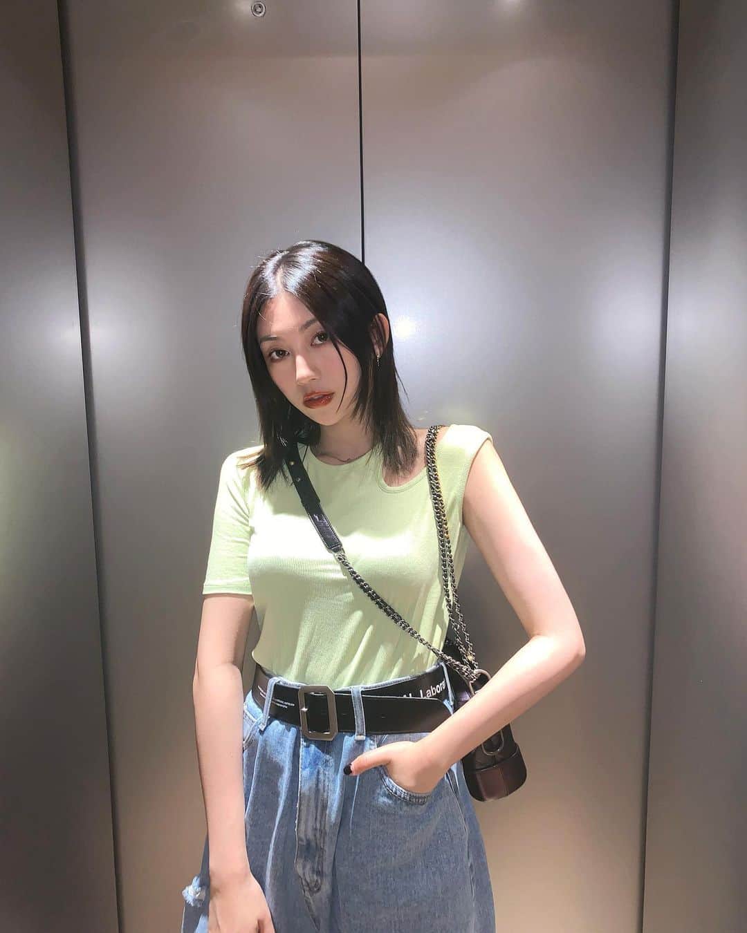 チン・インヒのインスタグラム：「♥️」