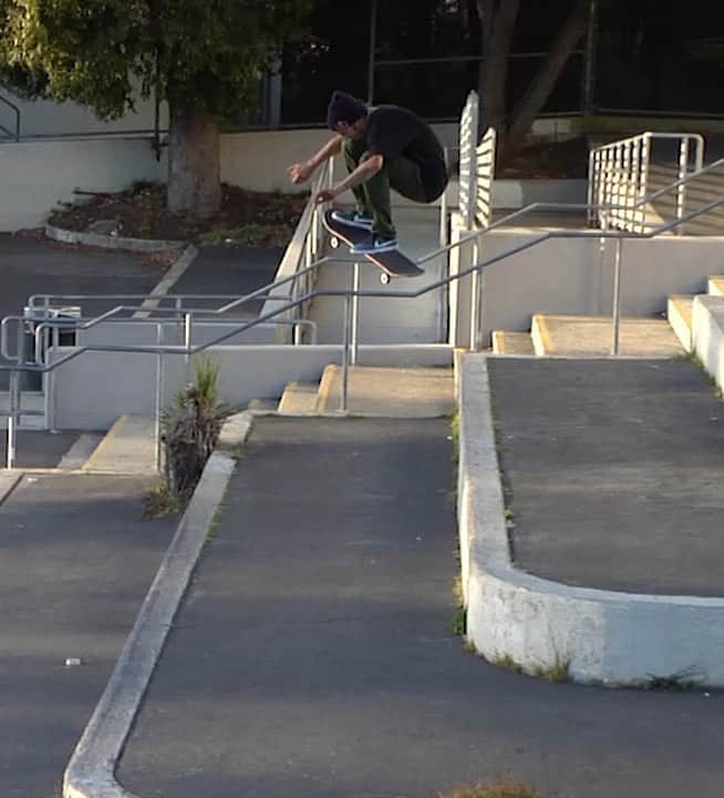 のインスタグラム：「@tjrogers going the distance with this MASSIVE switch frontside bigspin down the Wallenberg Four. 💥🔨 🎥: @drpurpleteeth #skate #skateboarding #throwback #givesyouwings @redbullskate」