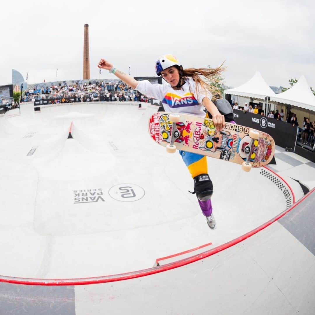 Vans Skateさんのインスタグラム写真 - (Vans SkateInstagram)「Style is what sets you apart. Check some #TBT shots of our @Vans Vanguards at the @VansParkSeries Pro Tour kickoff in Shanghai then hit vans.com/vanguards to learn more about what sparks the 🔥 for @BrightonZeuner, @YndiaraAsp, @Mami_Tezuka, and @LizzieArmanto. Catch the Vanguards and all the other heavy hitters back in action at the next VPS Pro Tour stop in São Paulo 🇧🇷 June 22nd! 📷: @AAcostaa.」5月29日 3時51分 - vansskate