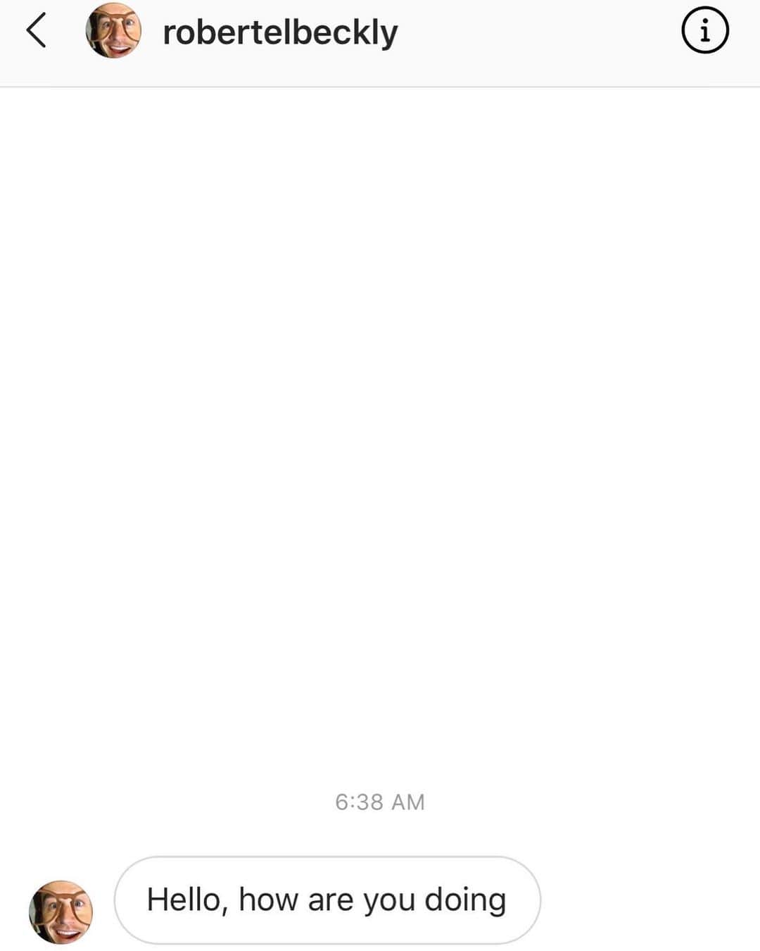 ロバート・バックリーのインスタグラム：「Shoutout to this troll who created an account posing as me and then slid into my wife’s DMs. That’s brave.」