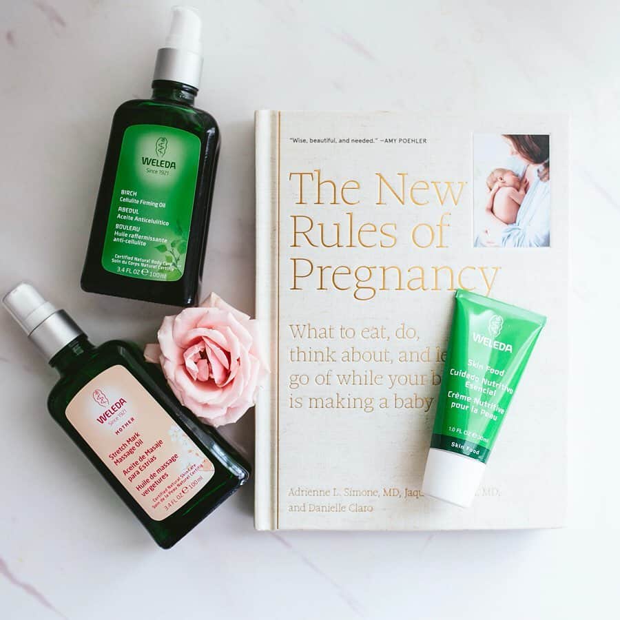 Weledaのインスタグラム：「*GIVEAWAY* In support of all the mamas-to-be and new mothers out there, we’ve teamed up with some friends to offer one lucky mom the ultimate self-care prize pack full of items to help make pregnancy and early motherhood safe, calming, and special. Prizes include a copy of The New Rules of Pregnancy from @artisan_books, a set of Mama + Babe jackets from @ingridandisabel, our Calendula Essentials set and Essentials for Mommy-to-Be set from, and a 3-month pre- or post-natal fitness subscription from @Every_Mother. ⁣ ⁣ To enter, you must:⁣ 🌿 Like this post⁣ 🌿 Follow us and @artisan_books @ingridandisabel @Every_Mother⁣ 🌿 Tag a marvelous mama-to-be or new mama in the comments section (more tags = more entries!)⁣ ⁣ You have until 6/3 to enter. Good luck!」