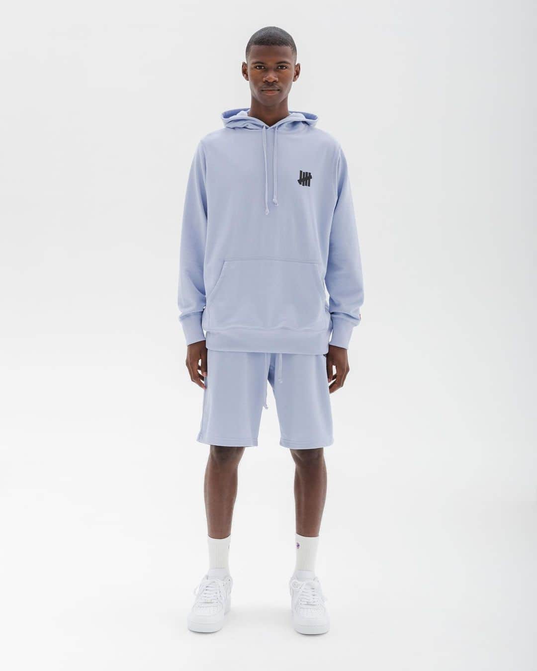 UNDFTDさんのインスタグラム写真 - (UNDFTDInstagram)「UNDEFEATED Summer '19 Drop 2 Icon Hoodie and Shorts // Available Friday 5/31 exclusively at All Undefeated Chapter Stores and Undefeated.com」5月29日 4時30分 - undefeatedinc