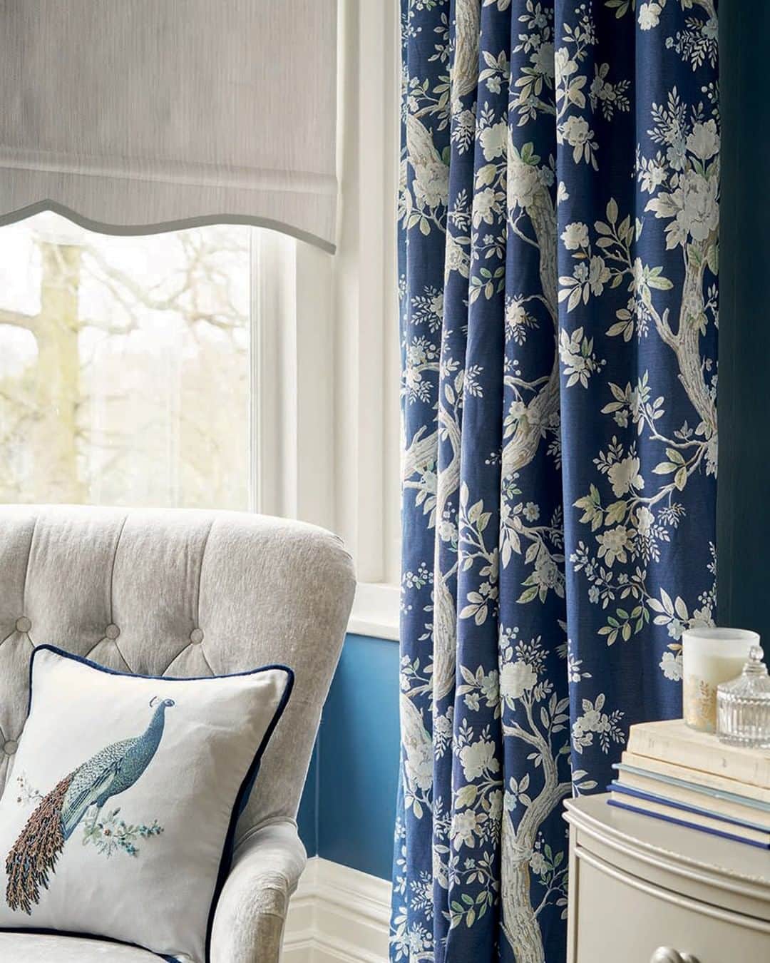 ローラアシュレイのインスタグラム：「Let our experts take the stress out of window measuring with our accurate and precise service. Open your home to a world of curtain and blind options in an instant. Call the booking team today on 0333 202 1197 and start your Made to Measure journey」