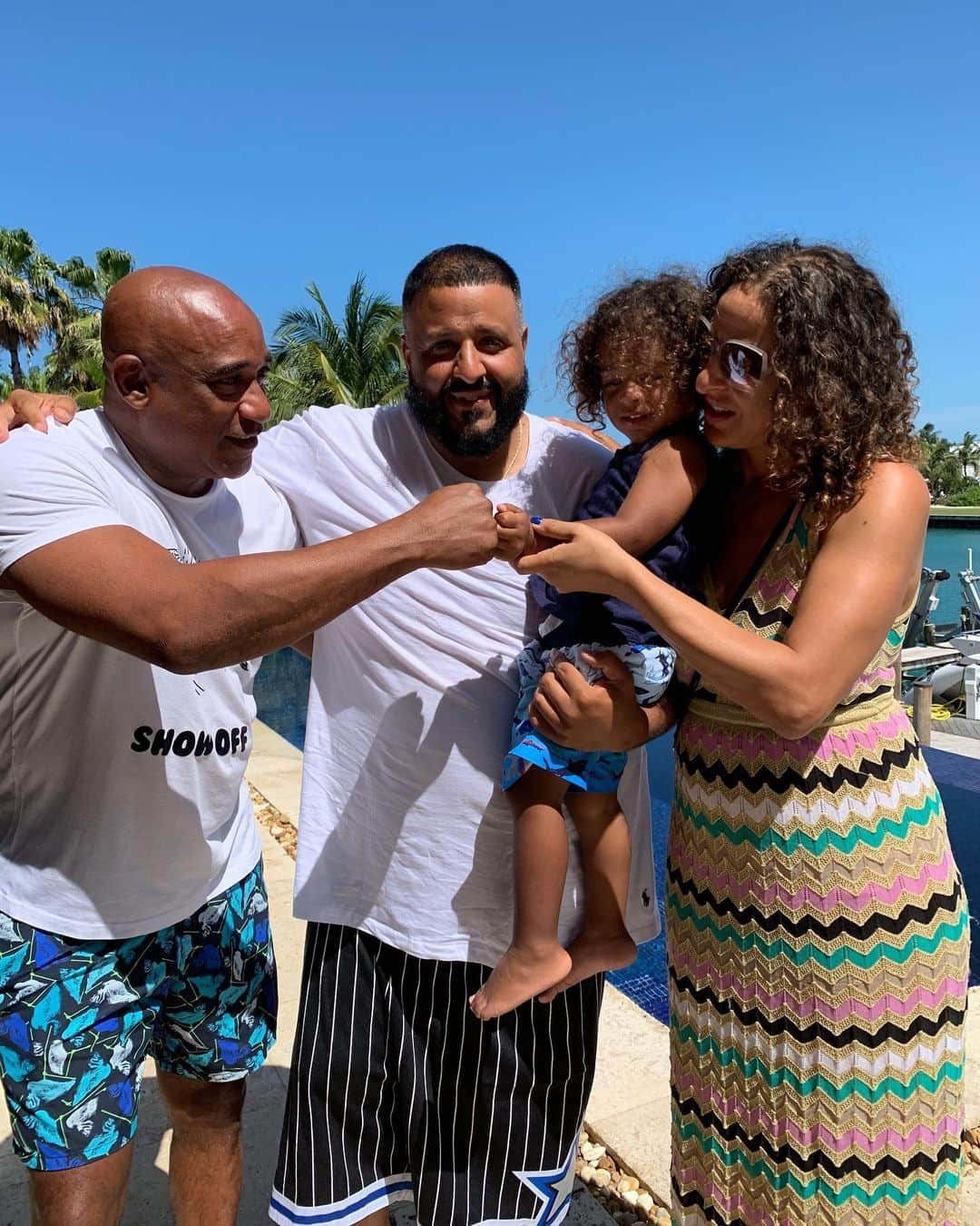 DJキャレドさんのインスタグラム写真 - (DJキャレドInstagram)「@asahdkhaled knows all the Dons worldwide . BLESS UP @dradrianfox 🇧🇸」5月29日 4時33分 - djkhaled