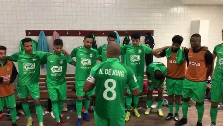 ナイジェル・デ・ヨングのインスタグラム：「1st season officially done. Proud of this group of guys seeing them working for each other side by side! Thanks to @ahliqat for making me part of the family!  On to next season🤘🏽💚 #Dedication #QNBstarsLeague」