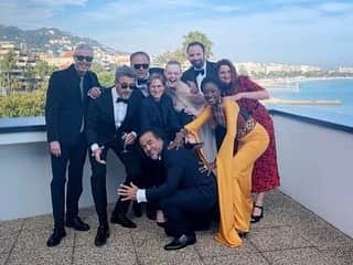 エル・ファニングさんのインスタグラム写真 - (エル・ファニングInstagram)「Jury Duty Cannes 2019. Was it all a dream? Please take me back. What a privilege these past 2 weeks have been, listening to and learning from artists whom I have admired from a far. Now, calling them friends for life. The Cannes Film Festival holds a special place in my heart always. Thank you for celebrating cinema and allowing each one of us to have a voice.」5月29日 5時03分 - ellefanning