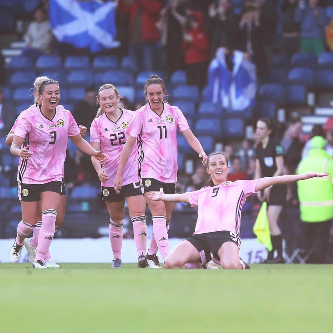 FIFAワールドカップさんのインスタグラム写真 - (FIFAワールドカップInstagram)「👏1️⃣8️⃣5️⃣5️⃣5️⃣👏 A record crowd for the #SWNT!  #Scotland defeated fellow #FIFAWWC side #Jamaica 3-2 at Hampden Park.  Who else is buzzing for France 2019? 🙌」5月29日 5時45分 - fifaworldcup