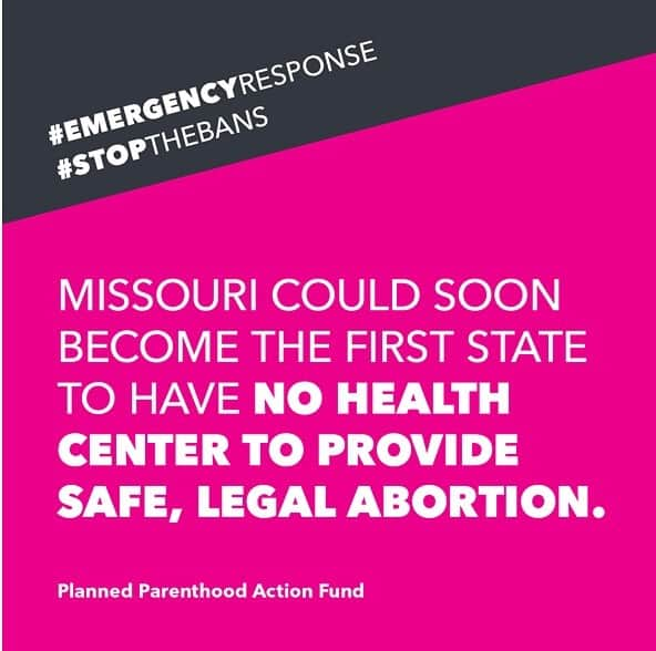 ジェニー・スレイトさんのインスタグラム写真 - (ジェニー・スレイトInstagram)「This is the world that the Trump administration and Republican Party leaders are obsessed with: criminalizing, intimidating, and harassing doctors from providing safe, legal abortion — a world where abortion is inaccessible in this country. This is a chilling warning for all of us. We are in a state of emergency for women’s health. Today it’s Missouri, tomorrow it could be all of America. #StoptheBans  #EmergencyResponse  I stand with @ppact」5月29日 6時08分 - jennyslate