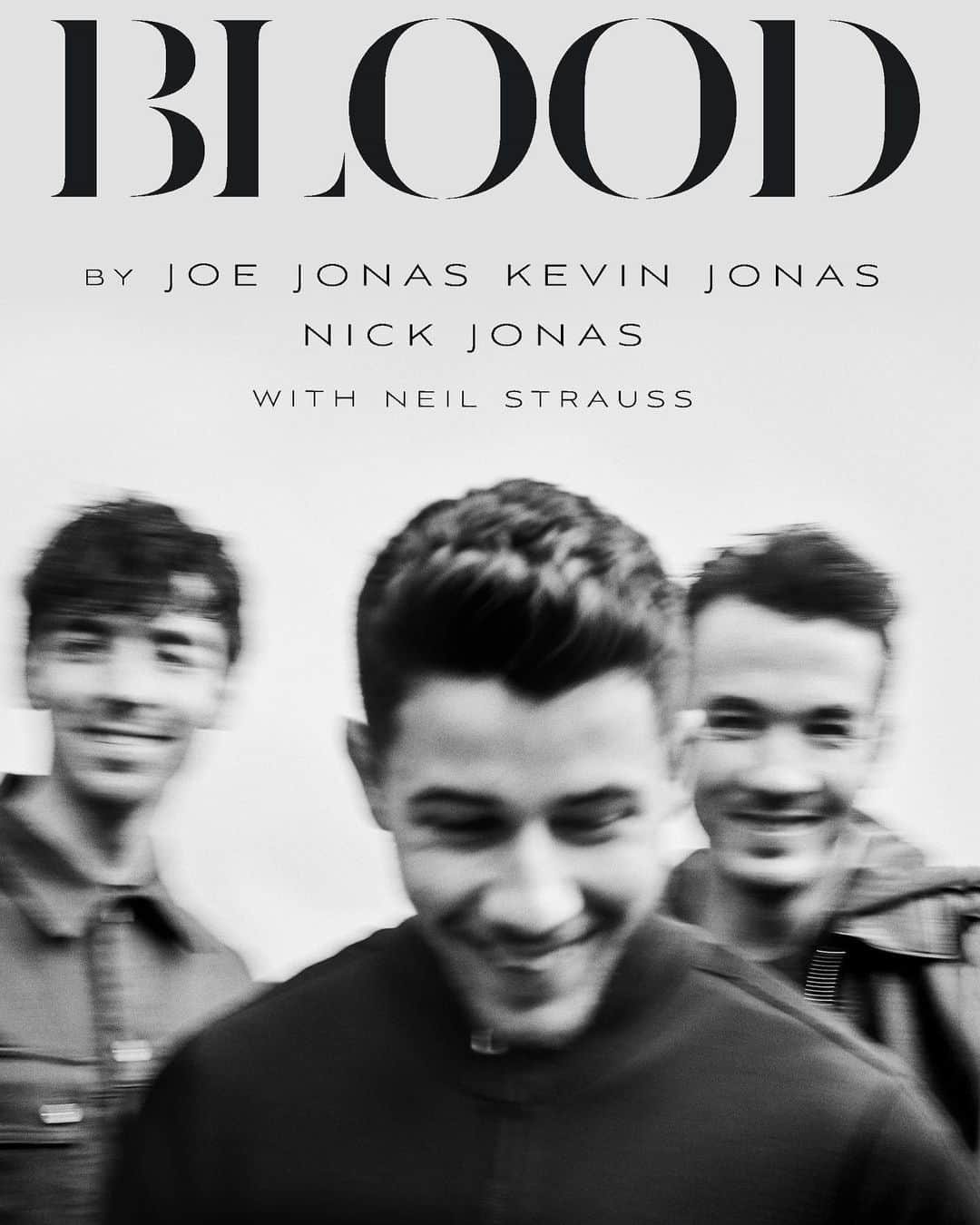 ニック・ジョナスさんのインスタグラム写真 - (ニック・ジョナスInstagram)「So thrilled to finally share that our new memoir #Blood is coming out in November! Pre-order your copy at bloodmemoir.com!」5月29日 7時02分 - nickjonas