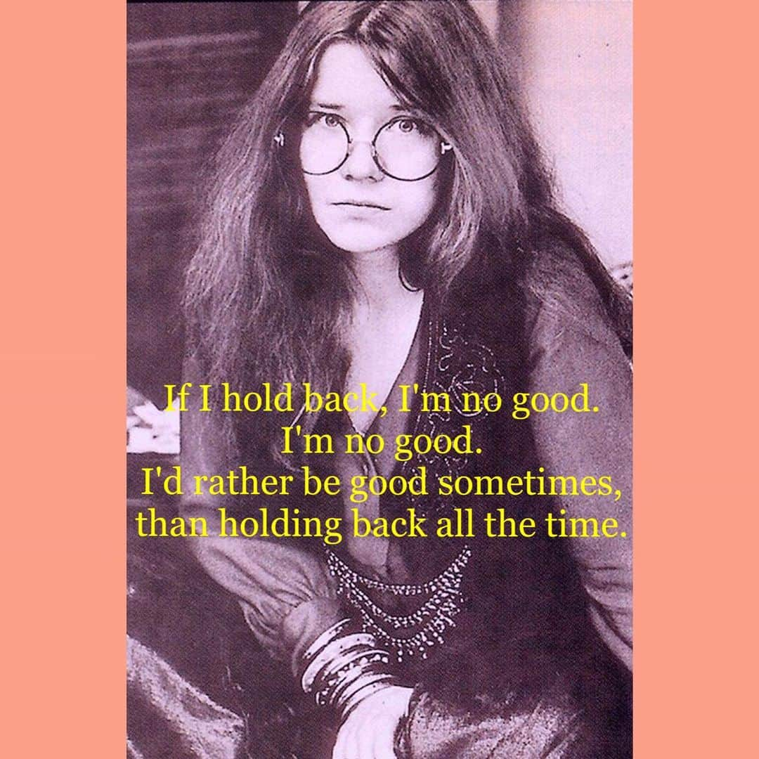 ジェイミー・キングさんのインスタグラム写真 - (ジェイミー・キングInstagram)「Sisters and Brothers ❤️ Don’t hold back 💕  #tuesday #truth #janisjoplin」5月29日 7時12分 - jaime_king