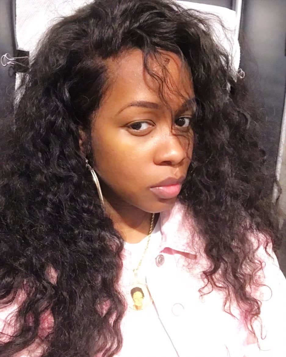 レミー・マーのインスタグラム：「This my “You deadass” face😒 #RemyMa #GoodSkin #ThatMelaninThough 🍫 ✨#FreshFaceRem」