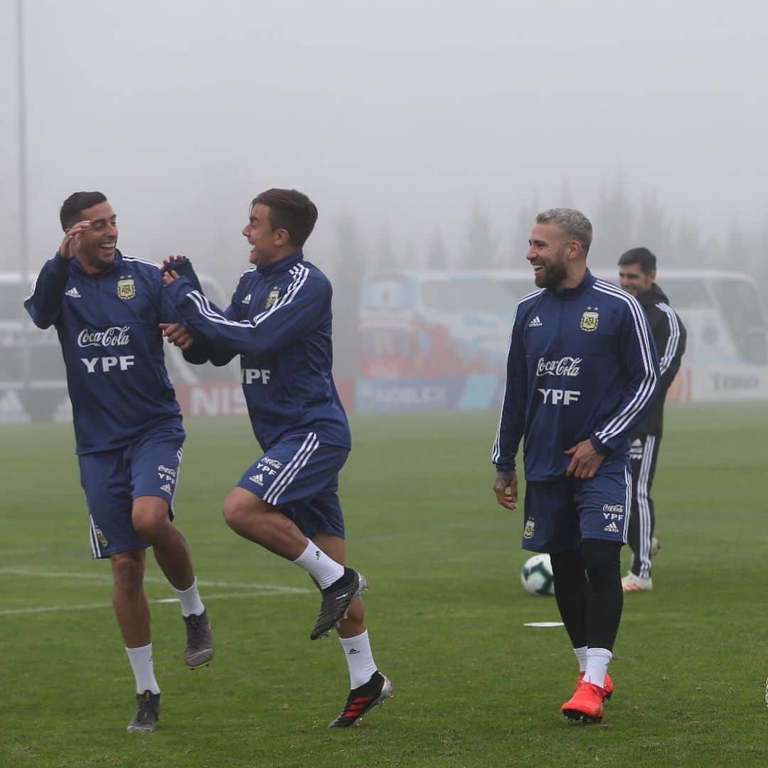 ロヘリオ・フネス・モリさんのインスタグラム写真 - (ロヘリオ・フネス・モリInstagram)「Entrenamiento de hoy!!! ⚽️🇦🇷👏🏽💪🏽👍🏽 @afaseleccion @tatografias」5月29日 7時29分 - funesmoriofi