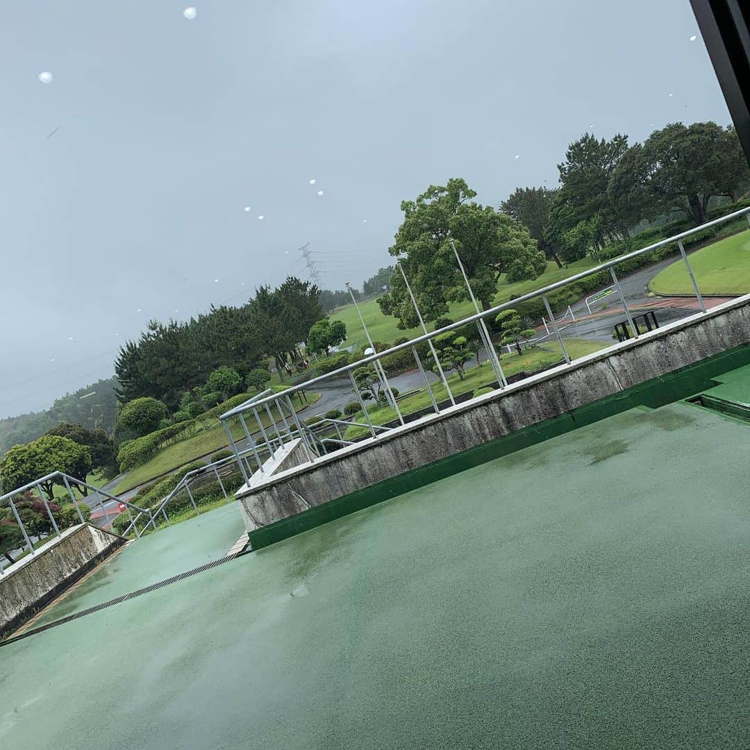 長友光弘さんのインスタグラム写真 - (長友光弘Instagram)「雨がすごい😅  やだなぁ〜」5月29日 8時19分 - hibikinagatomo