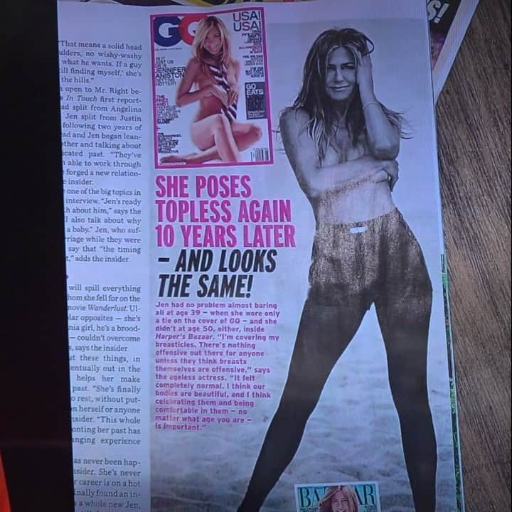 ヘザー・マクドナルドのインスタグラム：「Jen Aniston, do you think she’s changed at all in the last 10 years? New Juicy Scoop episode up now where I discuss all of true thoughts about these magazine covers and much more! What was your favorite part of the episode?」