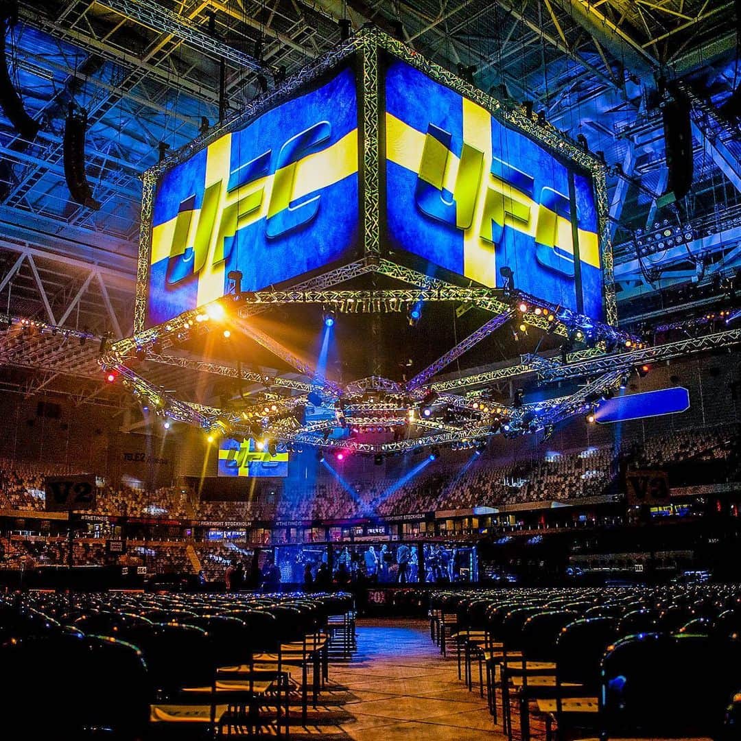 UFCさんのインスタグラム写真 - (UFCInstagram)「Octagon is ready to go! 🇸🇪 What fight are you looking forward to? #UFCStockholm」5月29日 8時57分 - ufc