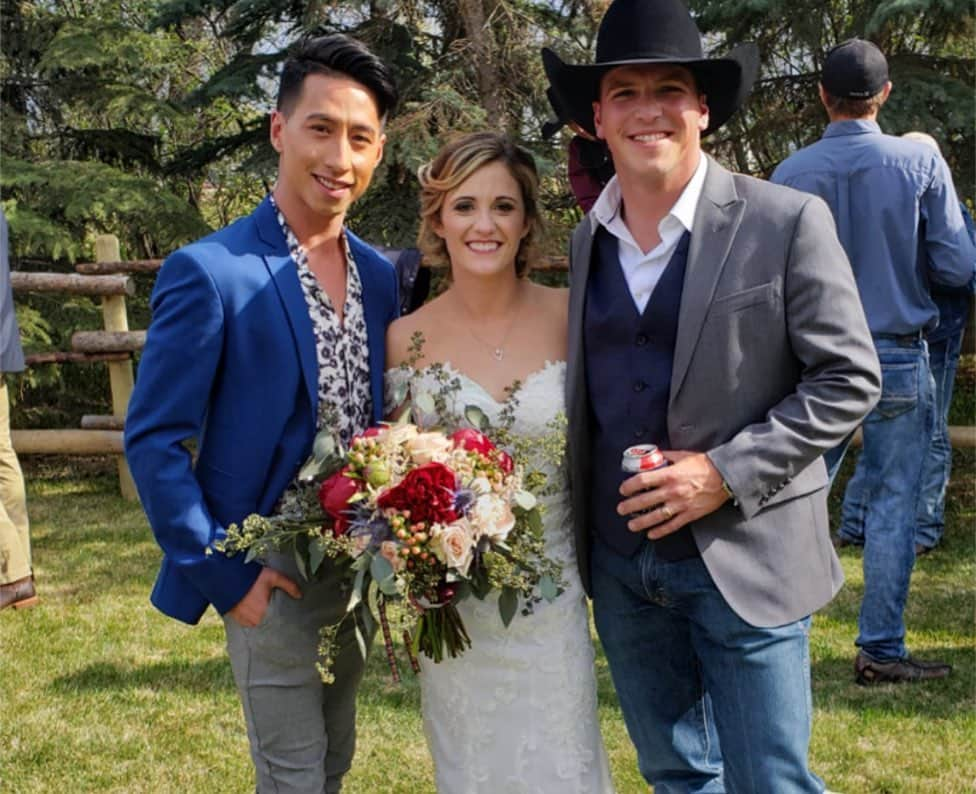 ジェレミー・テンさんのインスタグラム写真 - (ジェレミー・テンInstagram)「This past weekend, one of my favourite people in the entire world got married. Paige, I am so happy that I was able to witness you marry the love of your life, @richmondchampion. The pure happiness and joy that you bring into each other's lives is infectious and is the goal that we all strive for when looking for our better half. You are one of those people that makes the world a better place just by being in it, and that is even more true with the love of your new husband.  I knew from the moment that we met about 14 years ago that we were going to get on like wildfire and I'm so happy that I wasn't wrong. And although it took years and a wedding for me to finally come visit your family's Ranch in Kennedy, I promise it won't take me as long to visit you and Richmond in Montana.  Thank you for one of the most fun weddings I've ever attended and for allowing me to be a part of it. I would have traveled anywhere to be there for your special day.  Welcome to our crazy skating family, Richmond! 🥂To the Champions 💞 #ACoupleofChamps #SkatingFamily #Yeehaw #ImBasicallyACowboyNow」5月29日 9時05分 - jeremyjten